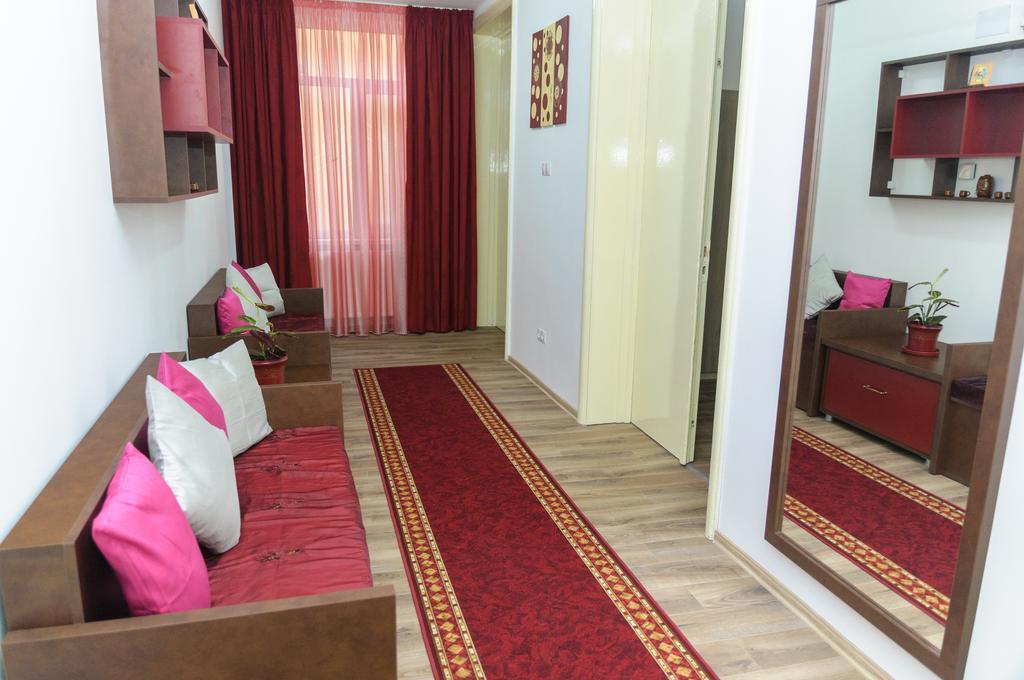 בוקרשט Lorena Apart Old Town מראה חיצוני תמונה