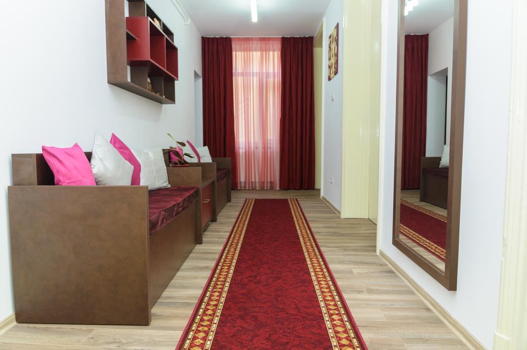 בוקרשט Lorena Apart Old Town מראה חיצוני תמונה